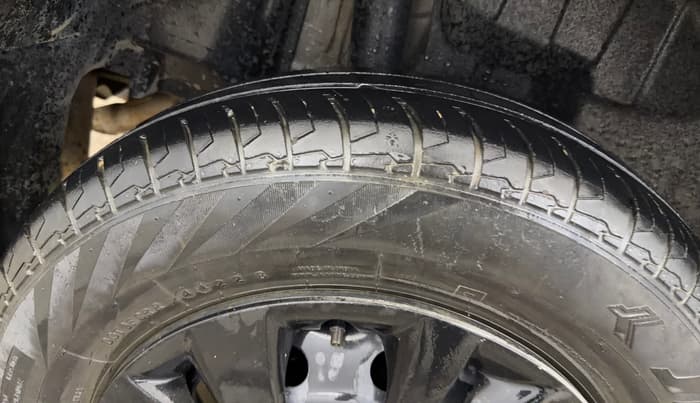 2020 Maruti Swift VXI, Petrol, Manual, 37,262 km, Right Rear Tyre Tread