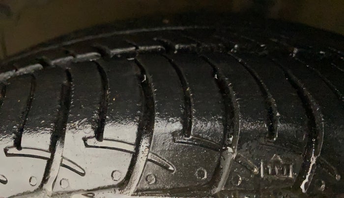 2018 Maruti Celerio ZXI AMT (O), Petrol, Automatic, 42,948 km, Left Front Tyre Tread