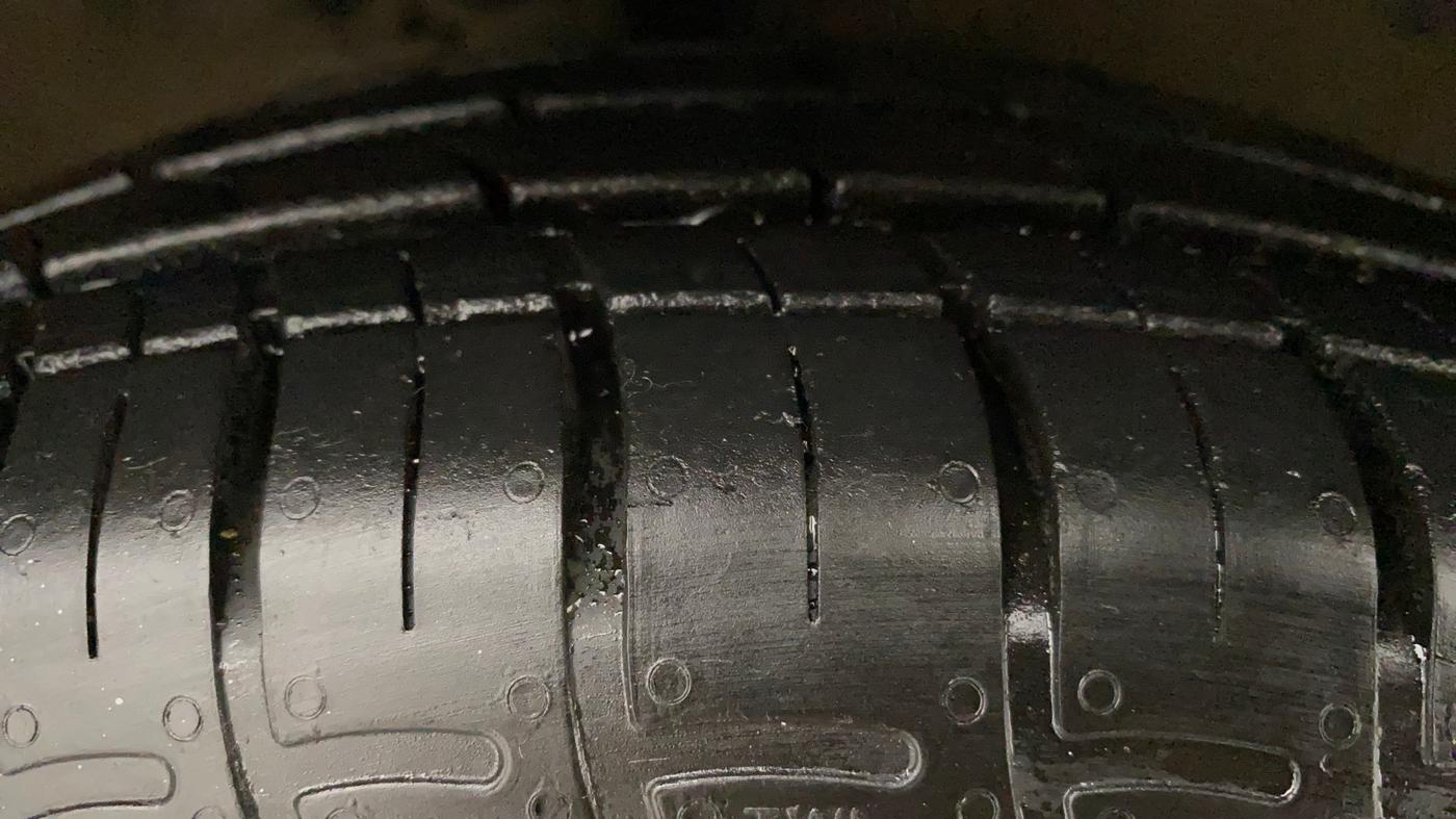2018 Maruti Celerio ZXI AMT (O), Petrol, Automatic, 42,948 km, Right Front Tyre Tread