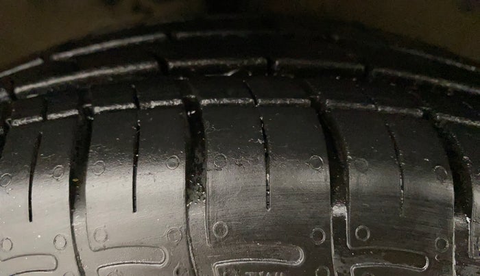 2018 Maruti Celerio ZXI AMT (O), Petrol, Automatic, 42,948 km, Right Front Tyre Tread
