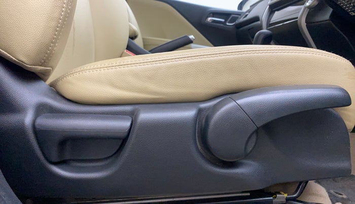 2019 Honda City 1.5L I-VTEC ZX CVT, Petrol, Automatic, 34,749 km, Driver Side Adjustment Panel