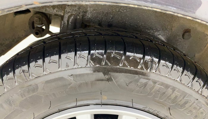 2021 Maruti Alto LXI, CNG, Manual, 71,084 km, Right Rear Tyre Tread