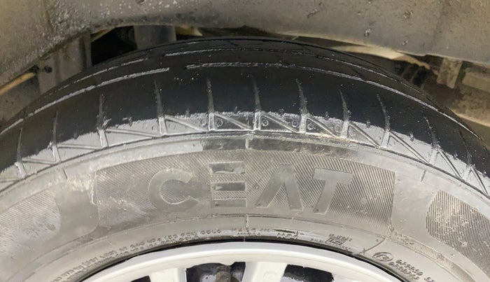 2021 Maruti Alto LXI, CNG, Manual, 71,084 km, Left Rear Tyre Tread