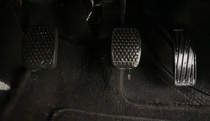 2021 Maruti Alto LXI, CNG, Manual, 71,084 km, Pedals