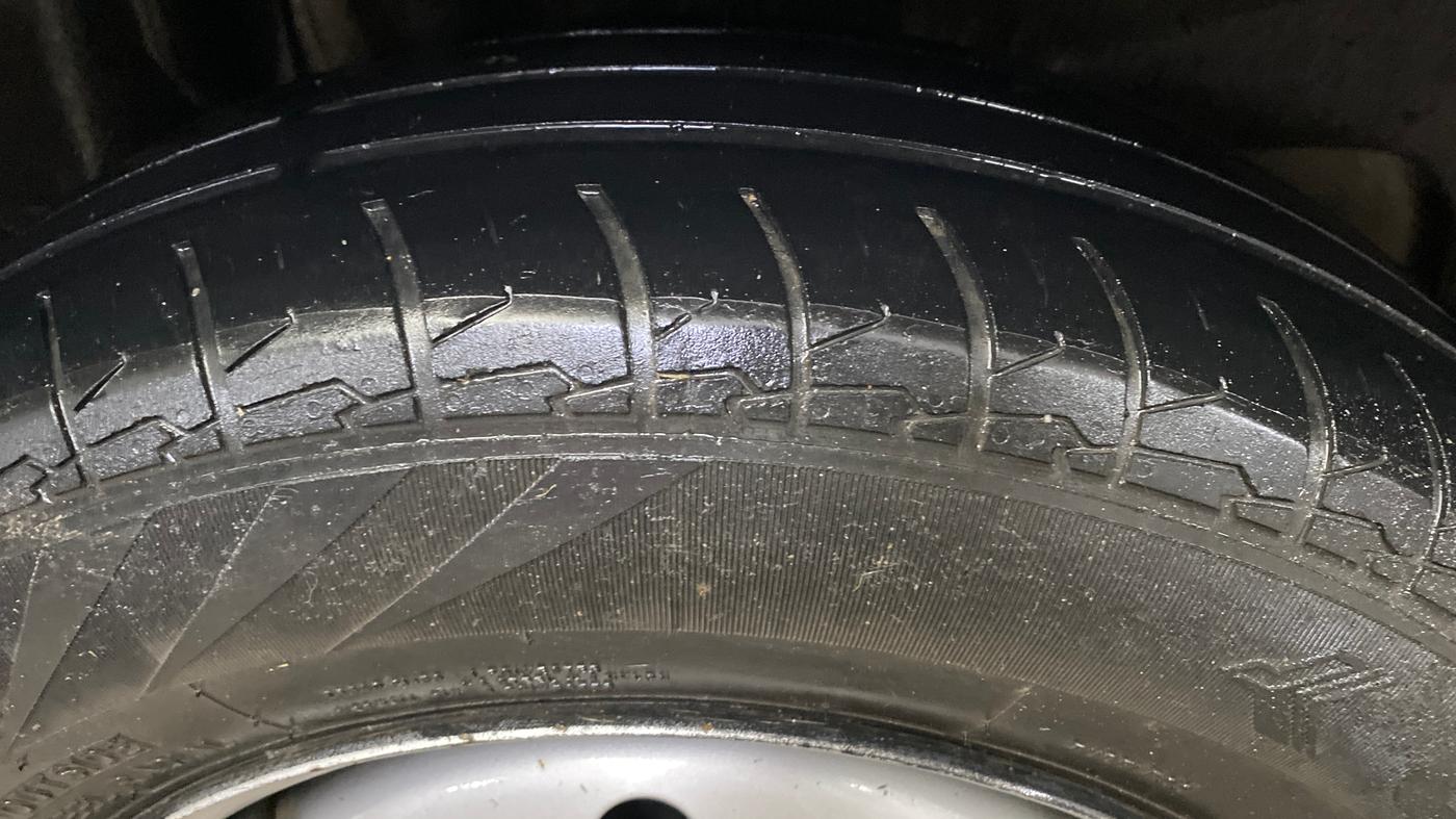 2023 Maruti Swift LXI, Petrol, Manual, 47,125 km, Right Rear Tyre Tread