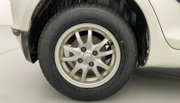 2013 Maruti Swift VXI, Petrol, Manual, 16,247 km, Right Rear Wheel