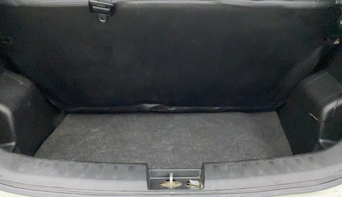2013 Maruti Swift VXI, Petrol, Manual, 16,247 km, Boot Inside