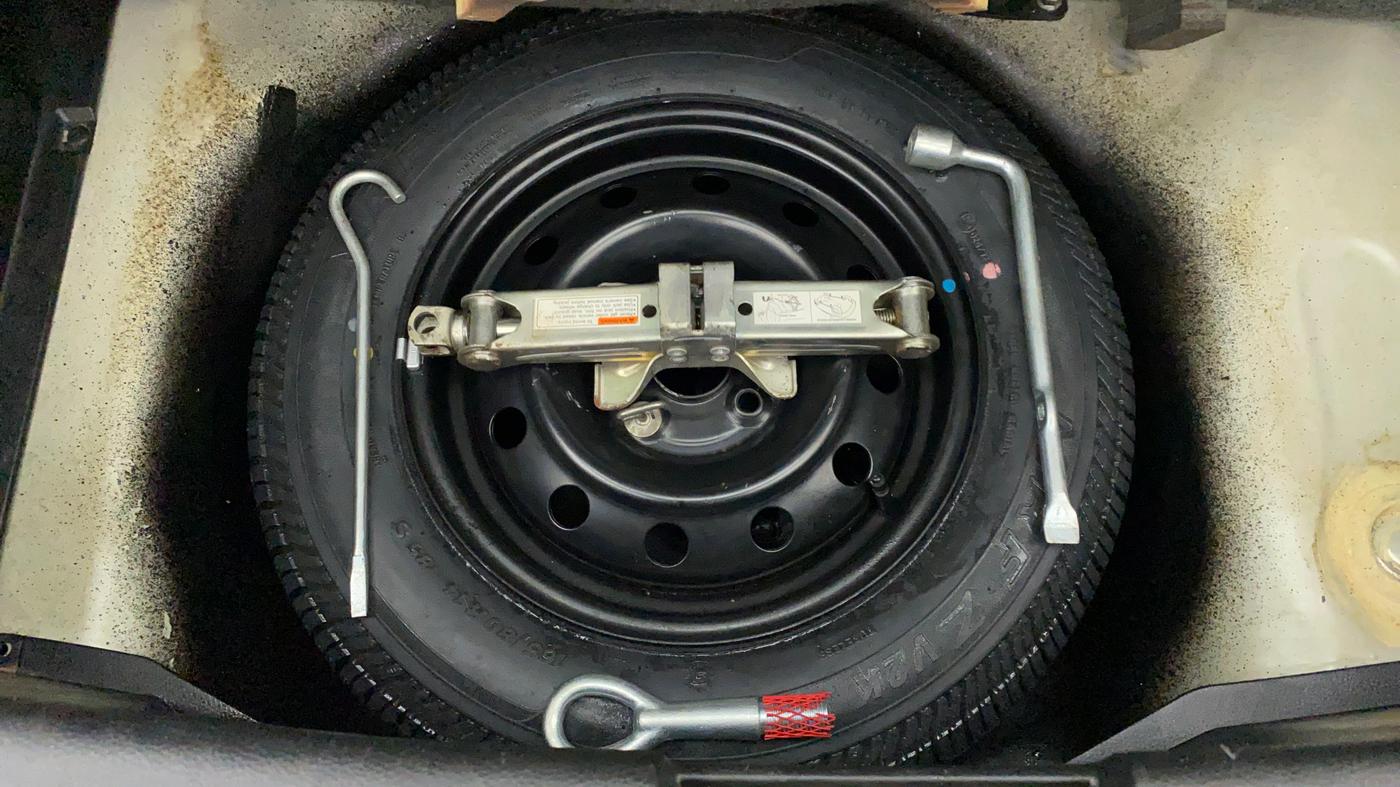 2013 Maruti Swift VXI, Petrol, Manual, 16,247 km, Spare Tyre