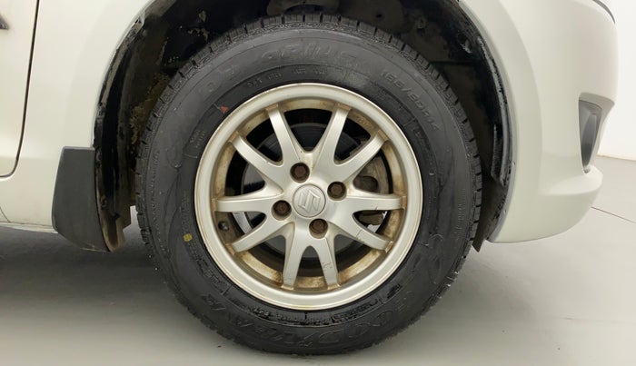 2013 Maruti Swift VXI, Petrol, Manual, 16,247 km, Right Front Wheel