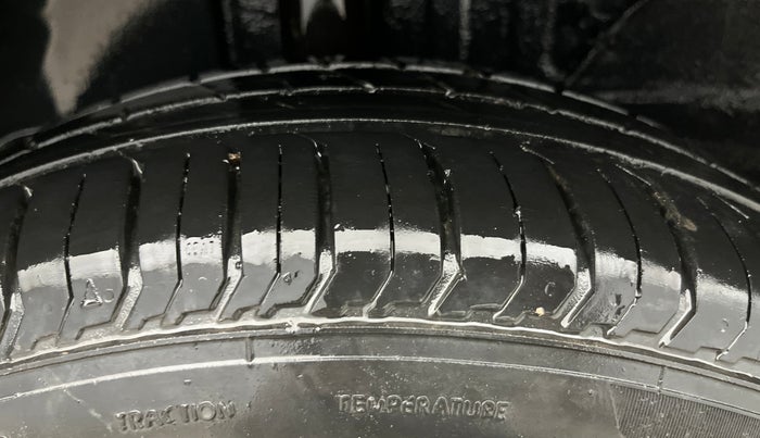 2022 Tata PUNCH ADVENTURE MT, Petrol, Manual, 73,168 km, Right Rear Tyre Tread