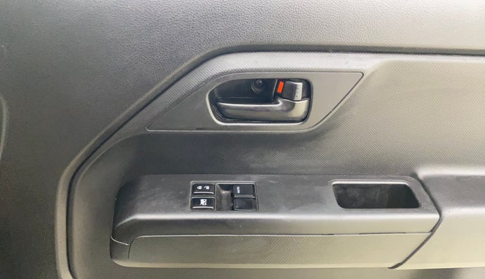 2022 Maruti New Wagon-R LXI 1.0, Petrol, Manual, 25,800 km, Driver Side Door Panels Control