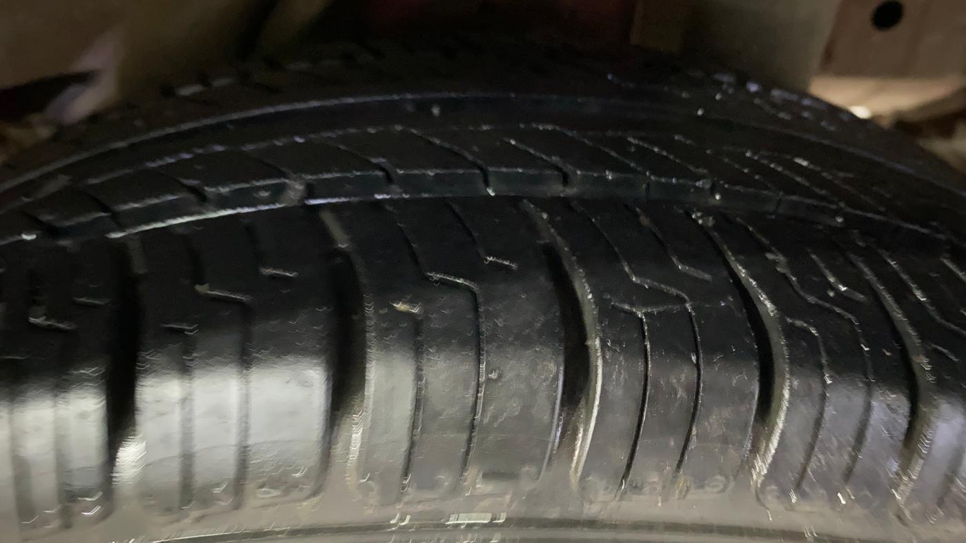 2019 Mahindra KUV 100 NXT K6+ D 6 STR, Diesel, Manual, 97,267 km, Left Rear Tyre Tread