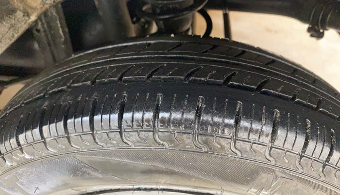 2017 Maruti Alto 800 LXI, Petrol, Manual, 83,670 km, Left Rear Tyre Tread