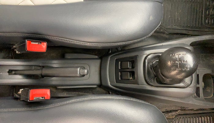 2017 Maruti Alto 800 LXI, Petrol, Manual, 83,670 km, Gear Lever