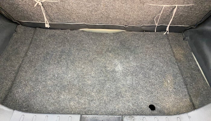 2017 Maruti Alto 800 LXI, Petrol, Manual, 83,670 km, Boot Inside