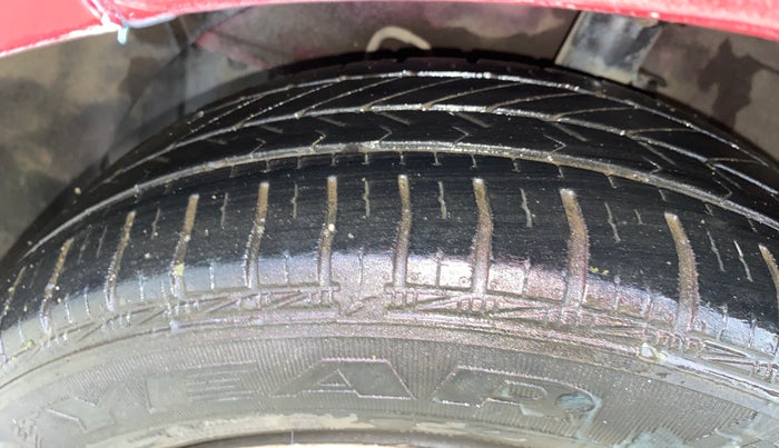 2014 Hyundai Grand i10 MAGNA 1.2 KAPPA VTVT, Petrol, Manual, 65,413 km, Left Front Tyre Tread