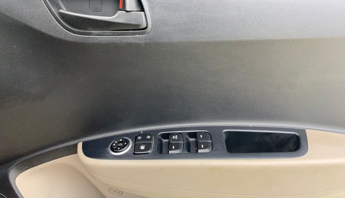 2014 Hyundai Grand i10 MAGNA 1.2 KAPPA VTVT, Petrol, Manual, 65,413 km, Driver Side Door Panels Control