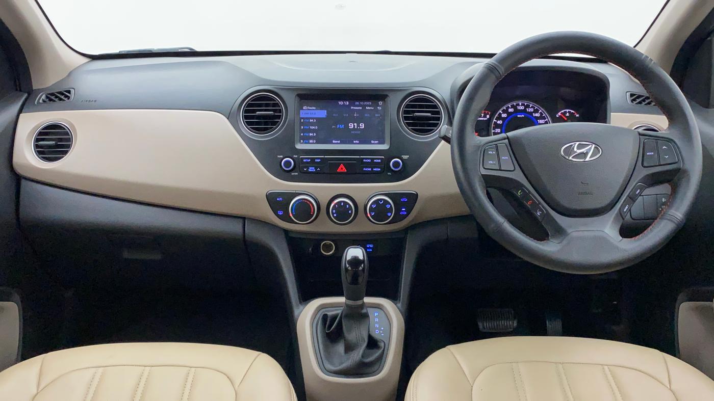 2018 Hyundai Grand i10 SPORTZ AT 1.2 KAPPA VTVT, Petrol, Automatic, 26,821 km, Dashboard