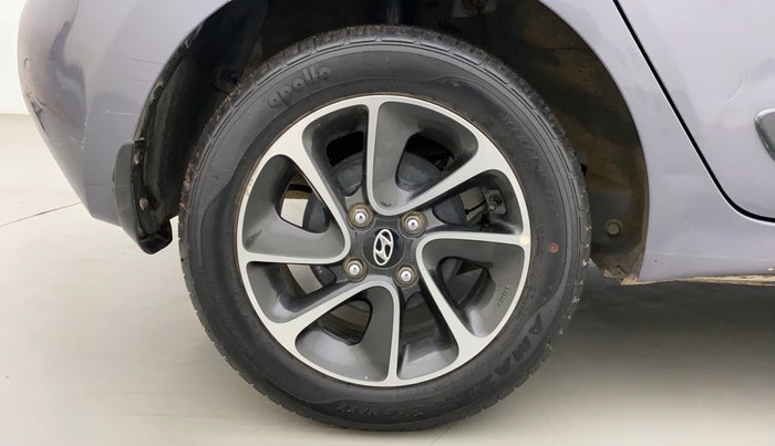 2018 Hyundai Grand i10 SPORTZ AT 1.2 KAPPA VTVT, Petrol, Automatic, 26,821 km, Right Rear Wheel