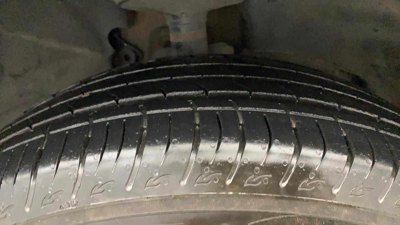 2018 Renault Captur RXL PETROL, Petrol, Manual, 80,954 km, Right Front Tyre Tread