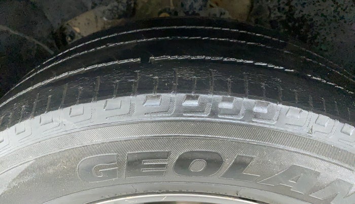 2014 Renault Duster RXL 110 PS ADVENTURE, Diesel, Manual, 83,542 km, Left Front Tyre Tread