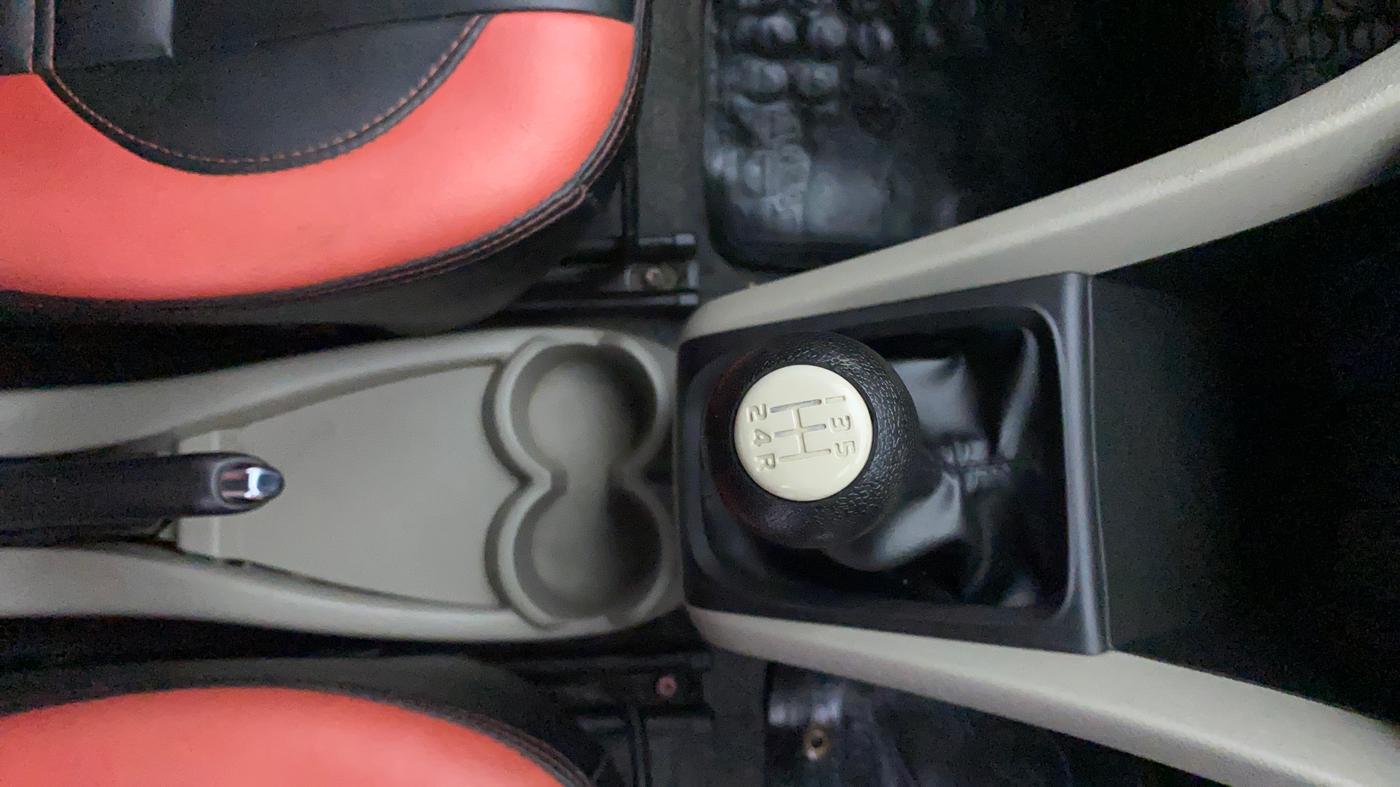 2016 Maruti Celerio VXI, Petrol, Manual, 68,738 km, Gear Lever