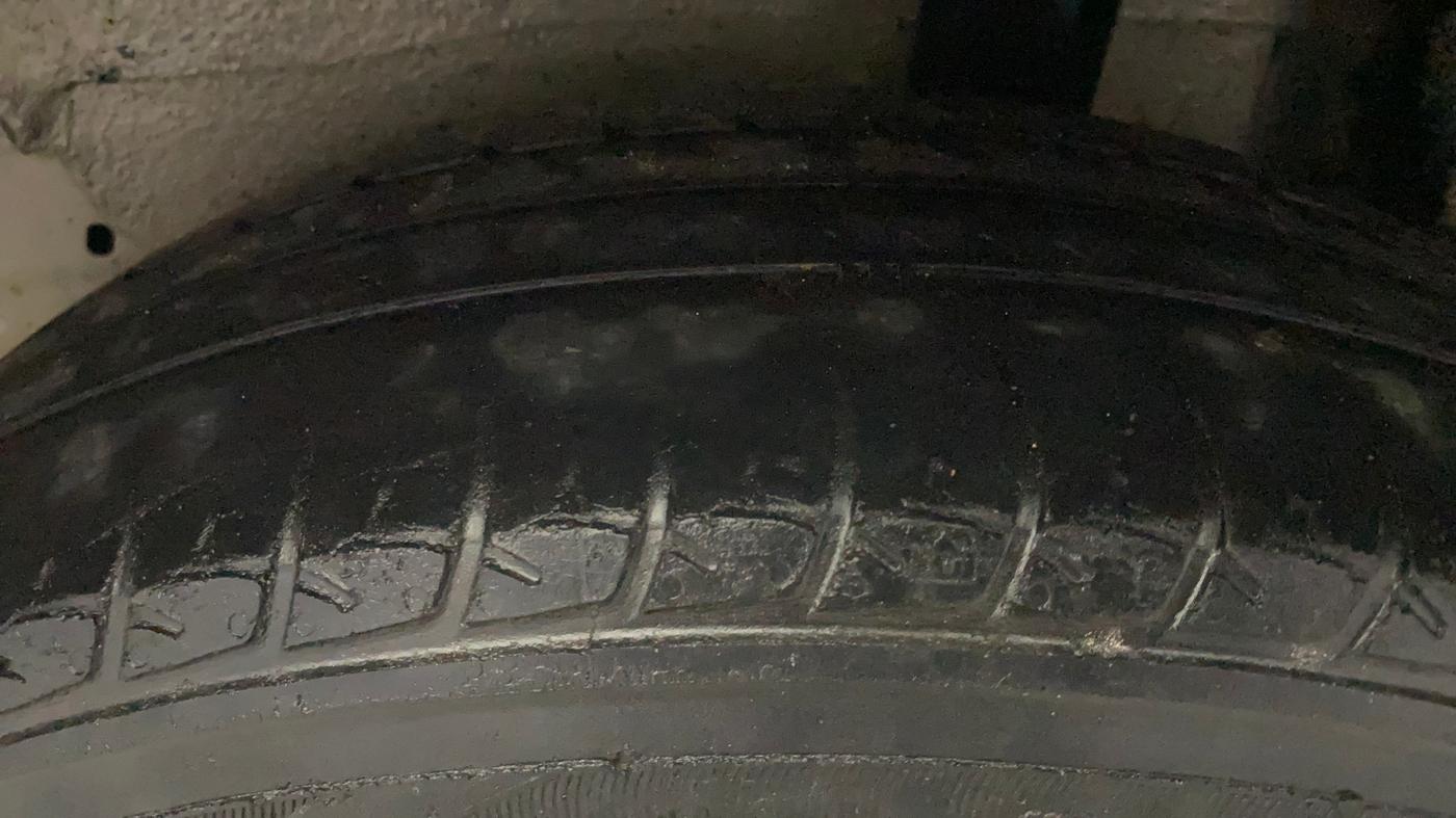 2016 Maruti Celerio VXI, Petrol, Manual, 68,738 km, Left Rear Tyre Tread