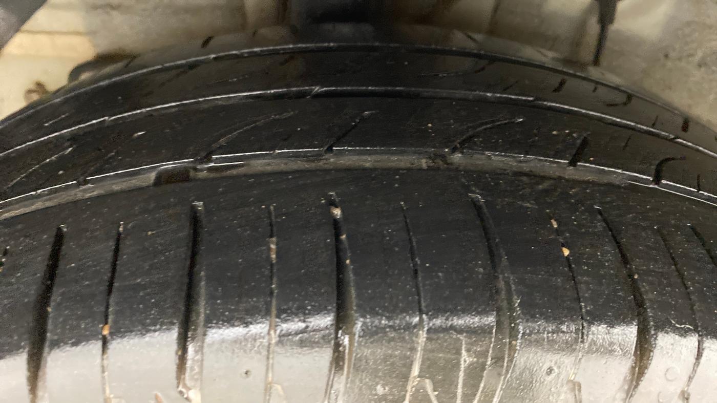 2018 Hyundai Elite i20 ASTA 1.2 (O), Petrol, Manual, 53,813 km, Right Rear Tyre Tread