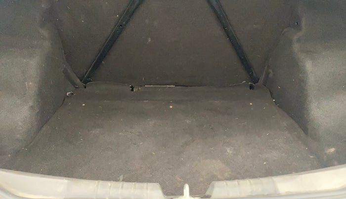 2015 Tata Zest XMS PETROL, Petrol, Manual, 79,727 km, Boot Inside