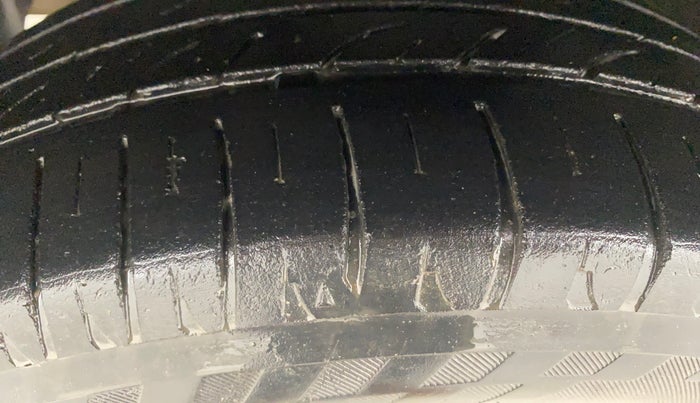 2015 Tata Zest XMS PETROL, Petrol, Manual, 79,727 km, Left Front Tyre Tread