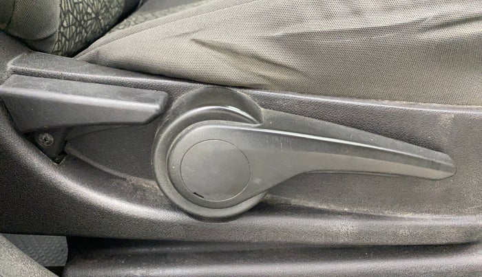 2015 Tata Zest XMS PETROL, Petrol, Manual, 79,727 km, Driver Side Adjustment Panel