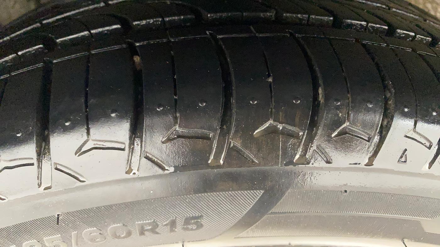 2015 Tata Zest XMS PETROL, Petrol, Manual, 79,752 km, Right Rear Tyre Tread