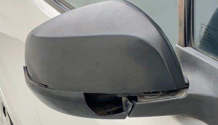 2011 Maruti Ritz VXI, Petrol, Manual, 23,103 km, Right rear-view mirror - Cover has minor damage