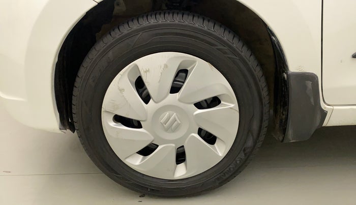2016 Maruti Celerio VXI CNG, CNG, Manual, 70,855 km, Left Front Wheel