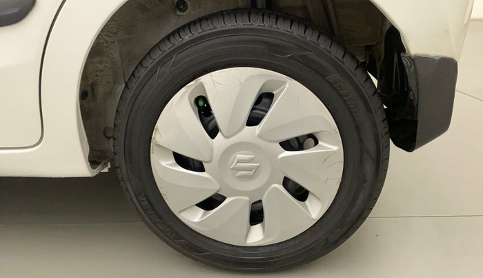 2016 Maruti Celerio VXI CNG, CNG, Manual, 70,855 km, Left Rear Wheel