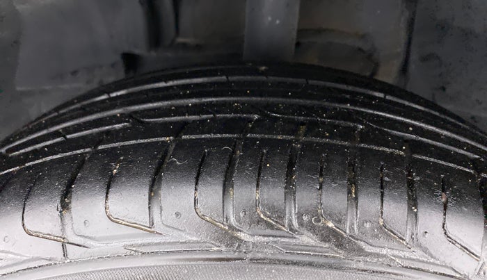 2021 Tata NEXON XZ PLUS PETROL SUNROOF, Petrol, Manual, 9,044 km, Left Front Tyre Tread