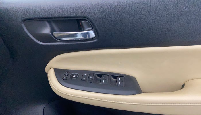 2022 Honda City 1.5L I-VTEC ZX CVT, Petrol, Automatic, 16,472 km, Driver Side Door Panels Control