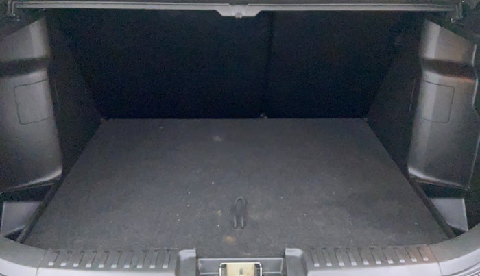 2018 Maruti Vitara Brezza ZDI AMT, Diesel, Automatic, 57,345 km, Boot Inside