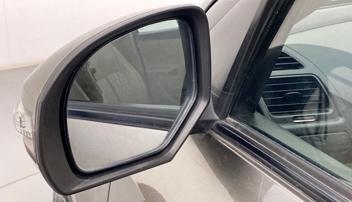 2016 Maruti Swift Dzire VXI, Petrol, Manual, 1,22,231 km, Left rear-view mirror - Mirror motor not working