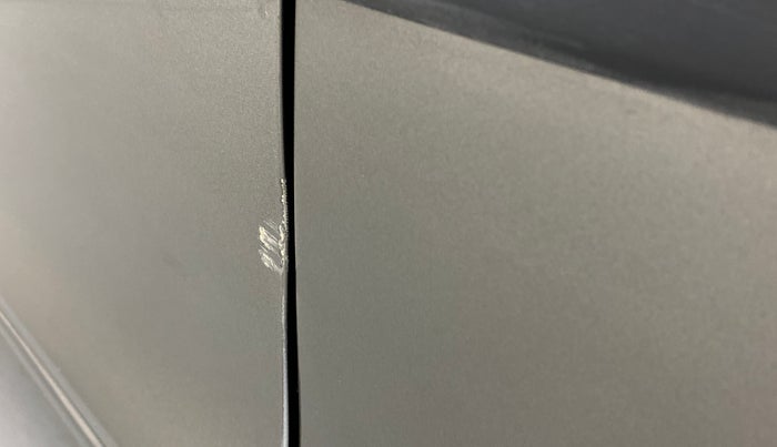 2016 Maruti Swift Dzire VXI, Petrol, Manual, 1,22,231 km, Front passenger door - Slightly dented