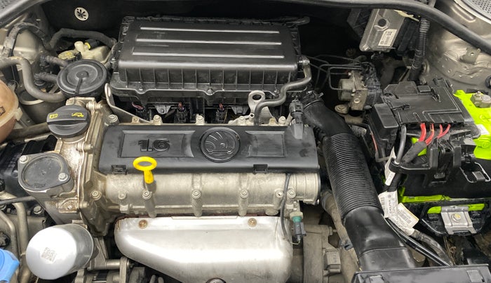 2016 Skoda Rapid AMBITION 1.6 MPI MT, Petrol, Manual, 82,089 km, Engine View