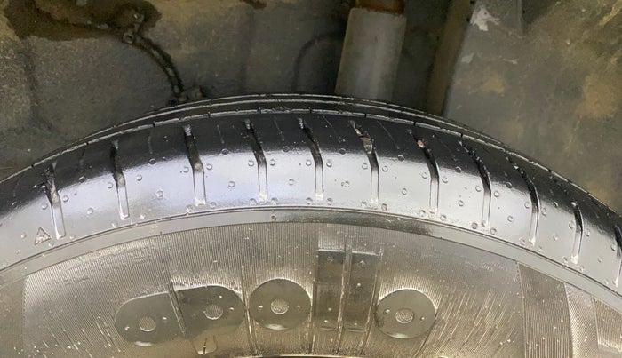 2021 Tata PUNCH ACCOMPLISHED MT, CNG, Manual, 42,828 km, Left Rear Tyre Tread