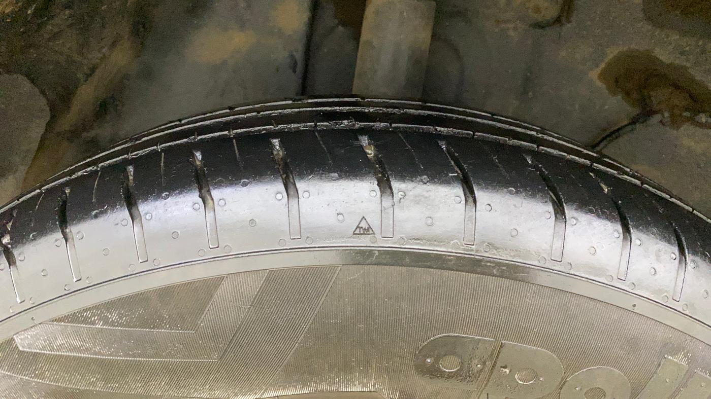 2021 Tata PUNCH ACCOMPLISHED MT, CNG, Manual, 42,828 km, Right Rear Tyre Tread