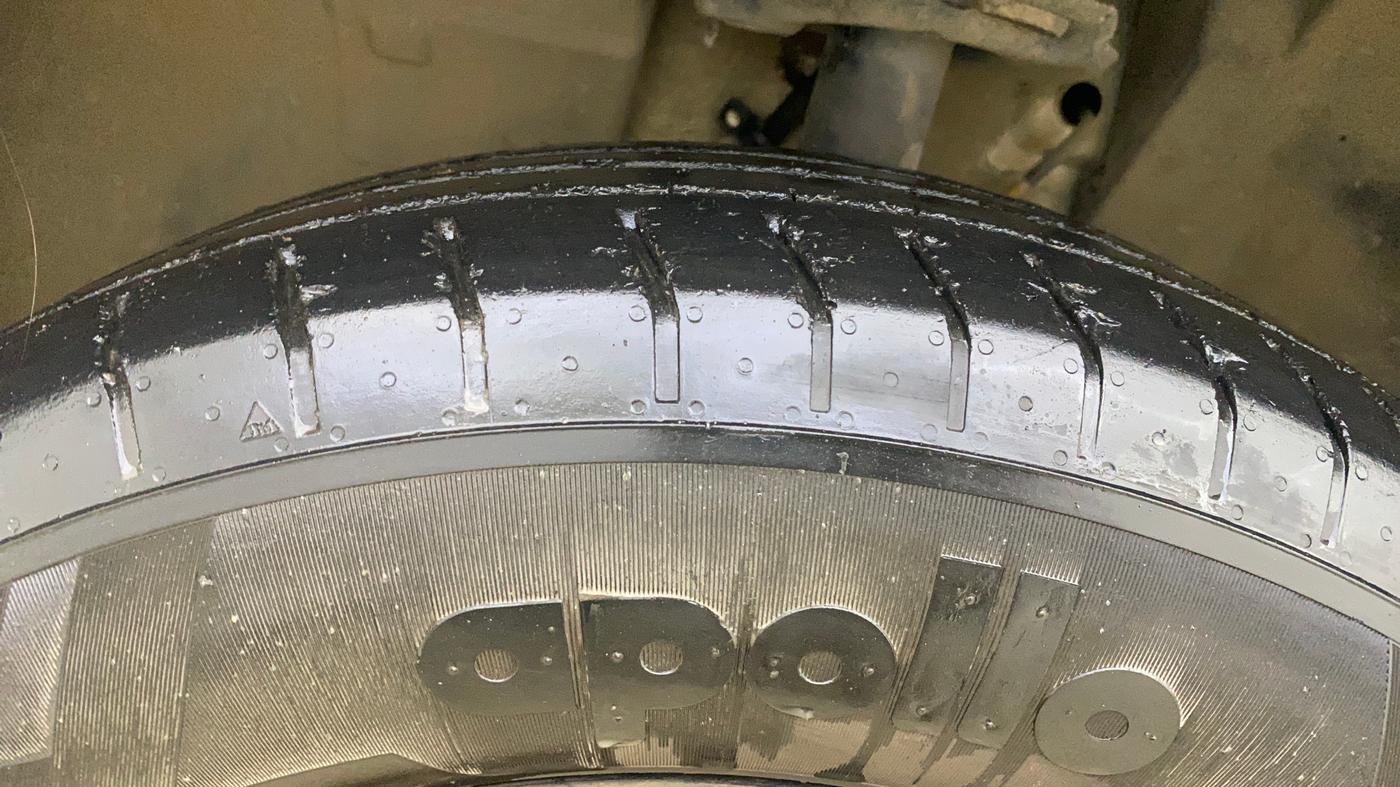 2021 Tata PUNCH ACCOMPLISHED MT, CNG, Manual, 42,828 km, Left Front Tyre Tread