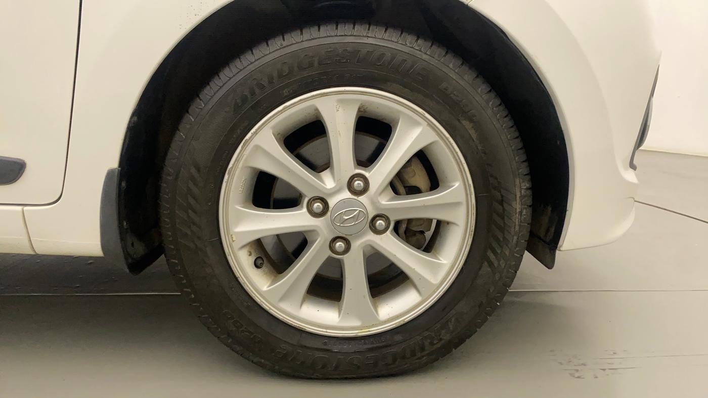 2014 Hyundai Grand i10 ASTA AT 1.2 KAPPA VTVT, Petrol, Automatic, 59,799 km, Right Front Wheel