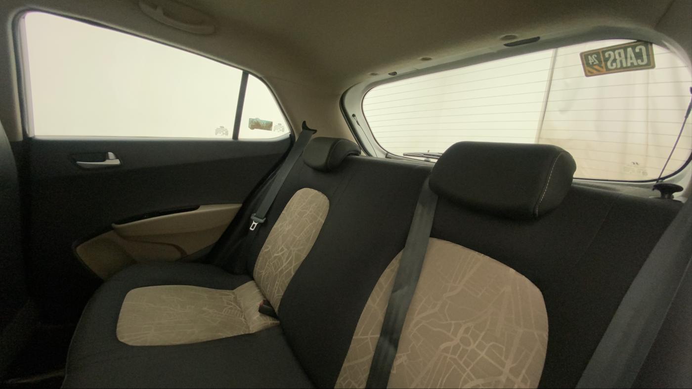 2014 Hyundai Grand i10 ASTA AT 1.2 KAPPA VTVT, Petrol, Automatic, 59,799 km, Right Side Rear Door Cabin