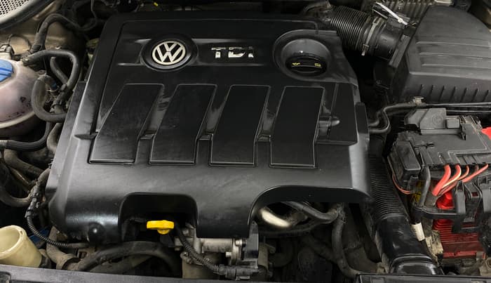 2016 Volkswagen Vento HIGHLINE 1.5 AT, Diesel, Automatic, 1,22,532 km, Engine View