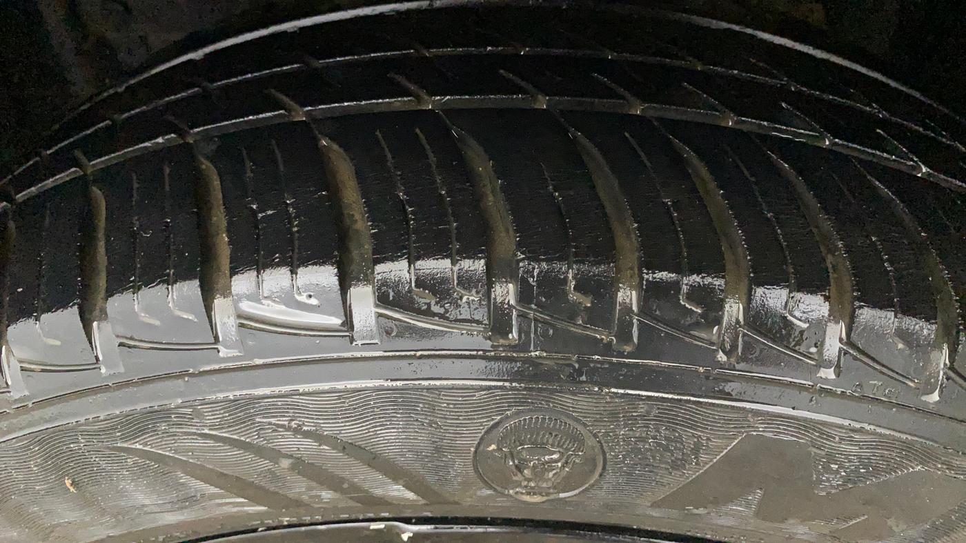 2021 Maruti Vitara Brezza VXI, CNG, Manual, 60,183 km, Left Front Tyre Tread