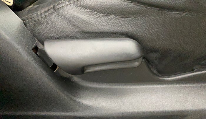 2021 Maruti Vitara Brezza VXI, CNG, Manual, 60,881 km, Driver Side Adjustment Panel