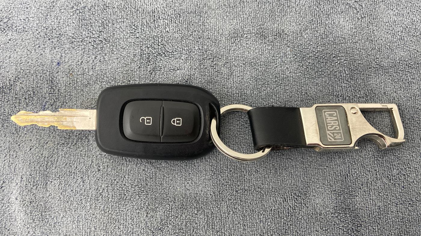 2020 Renault Kwid RXT, Petrol, Manual, 13,560 km, Key Close Up